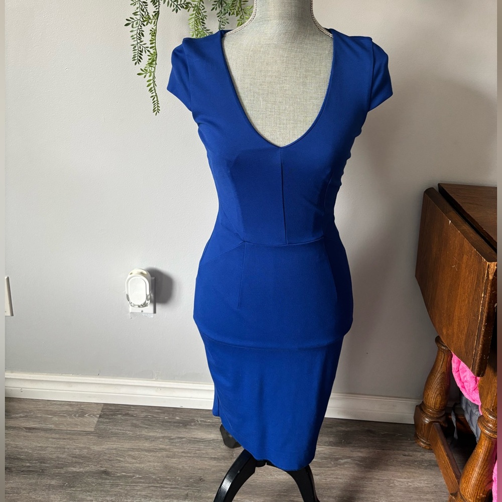 bebe Royal Blue Cap-Sleeve V-Neck Midi Dress
